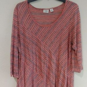 Ladies tunic fits small